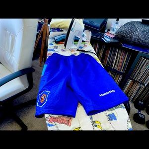 Manchester United away 1995-96 keeper shorts